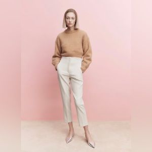 HIGH-WAISTED PANTS